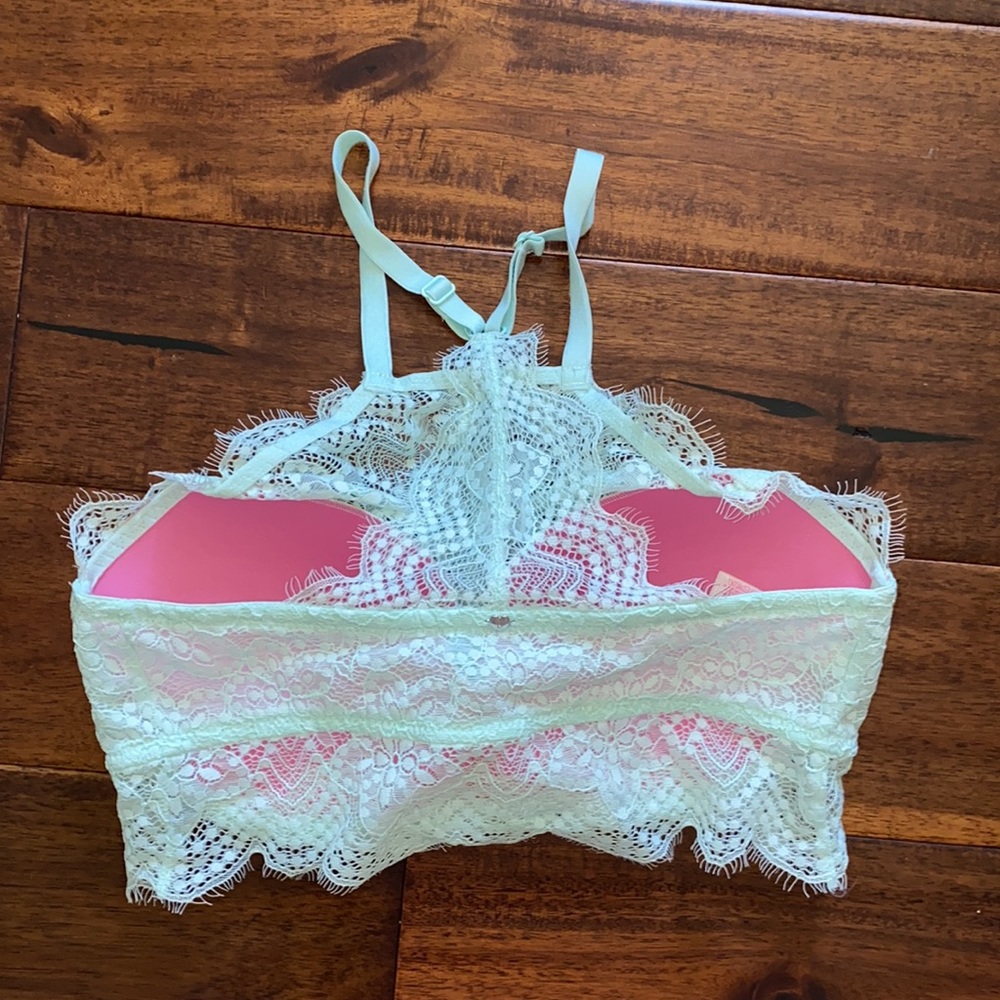 Pink Bra - Picture 2 of 2